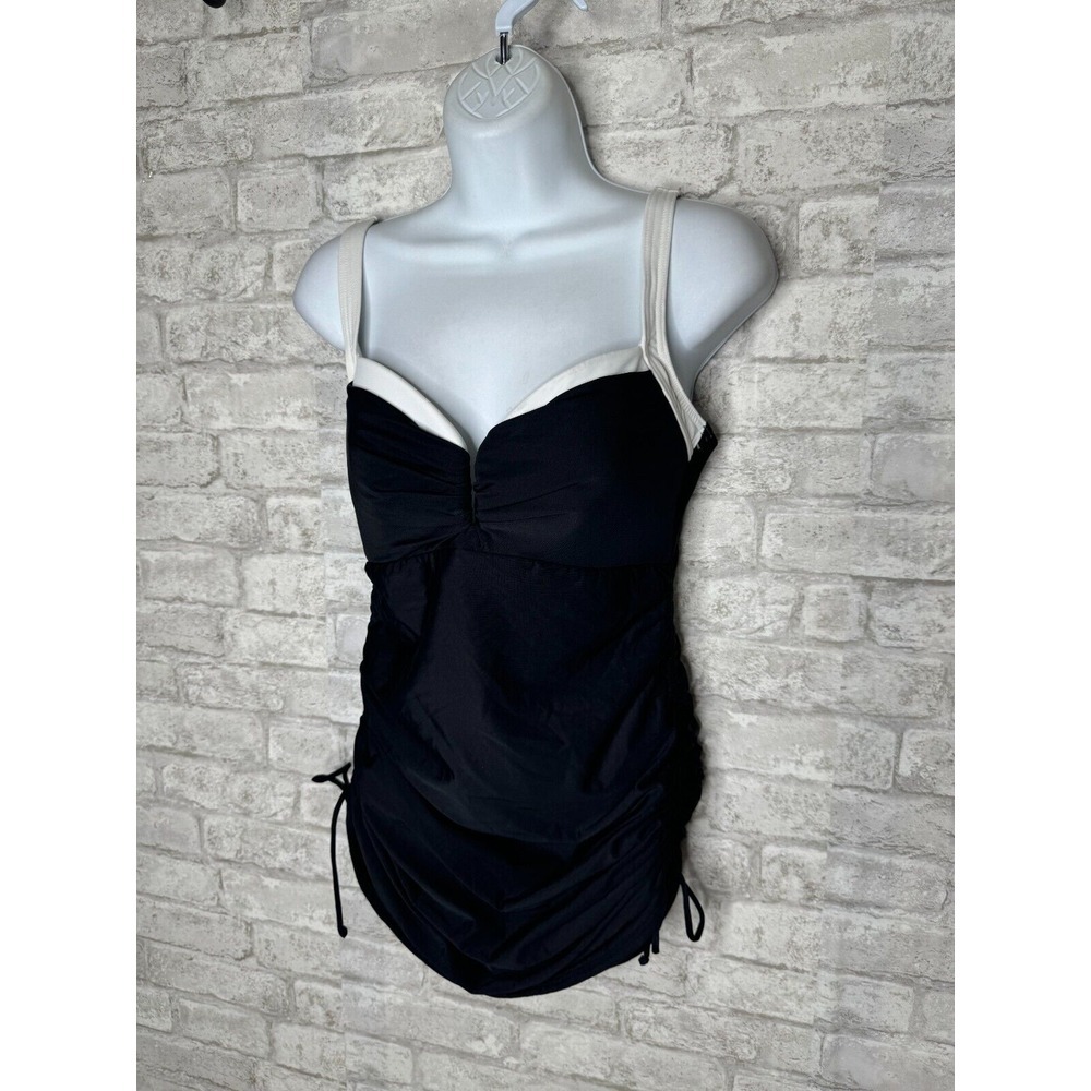 Miraclesuit Black and White One Piece Swimsuit - Picture 2 of 11
